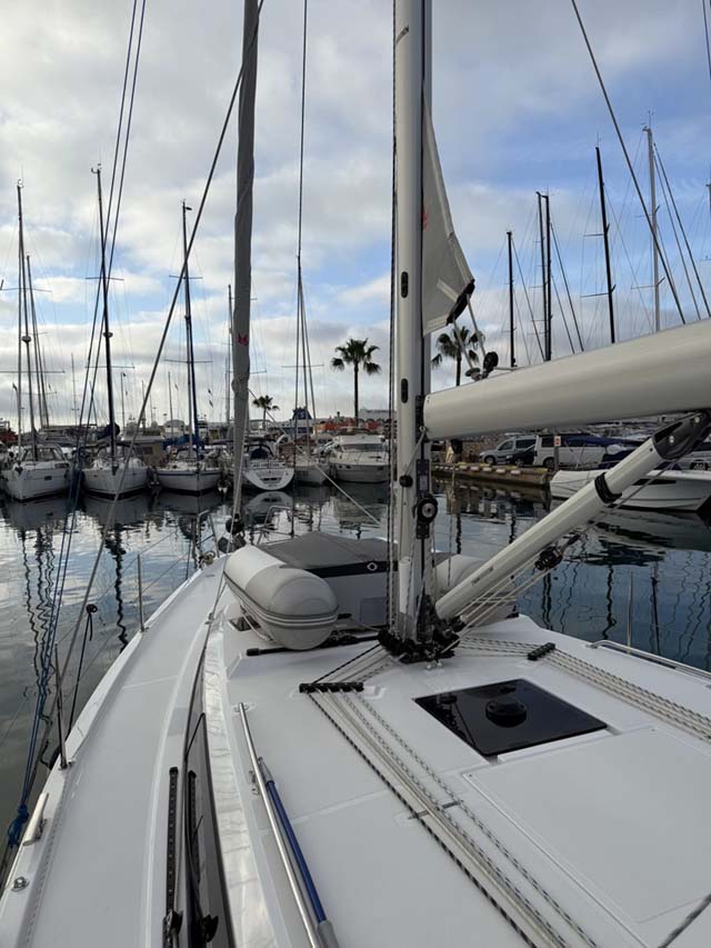 Bavaria C42 Style — photo 5