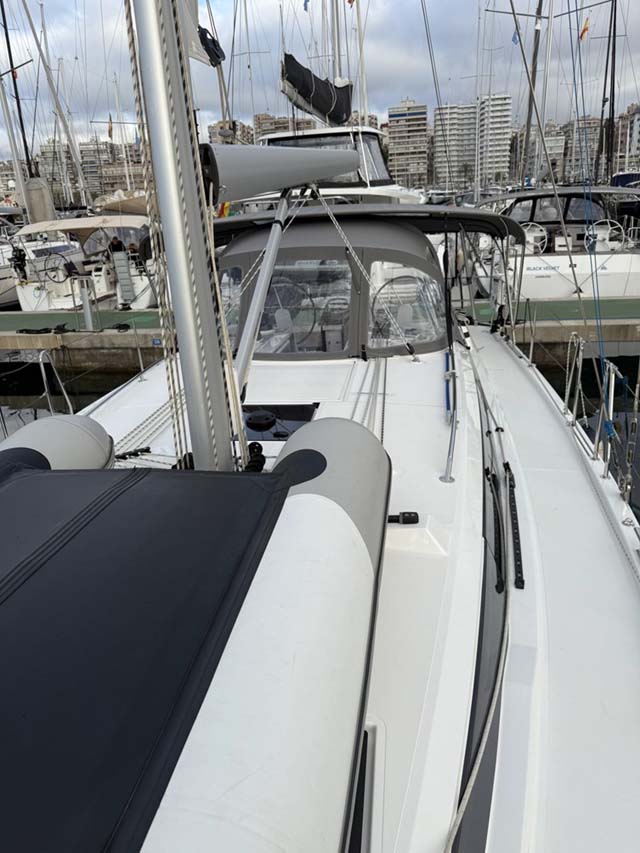 Bavaria C42 Style — photo 6