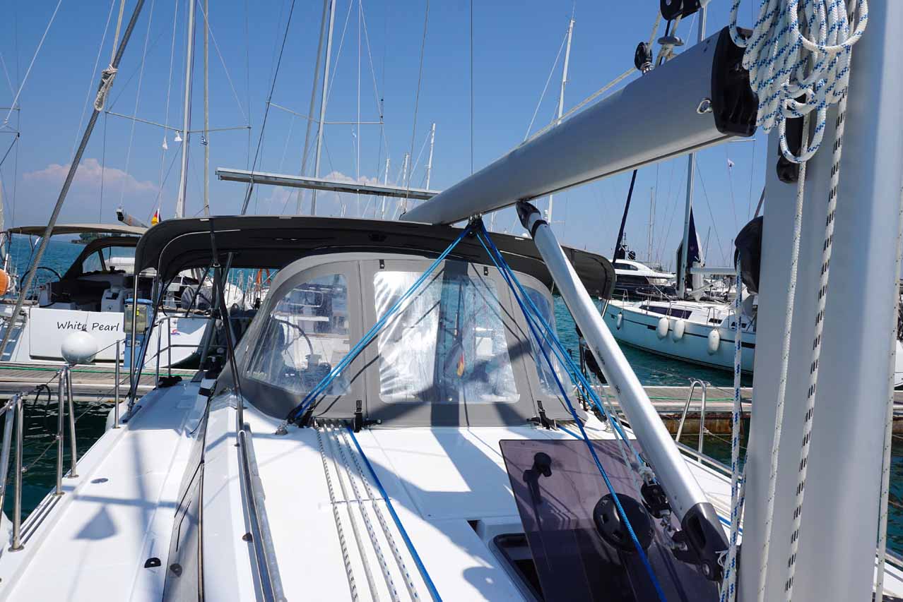 Bavaria C38 — photo 6