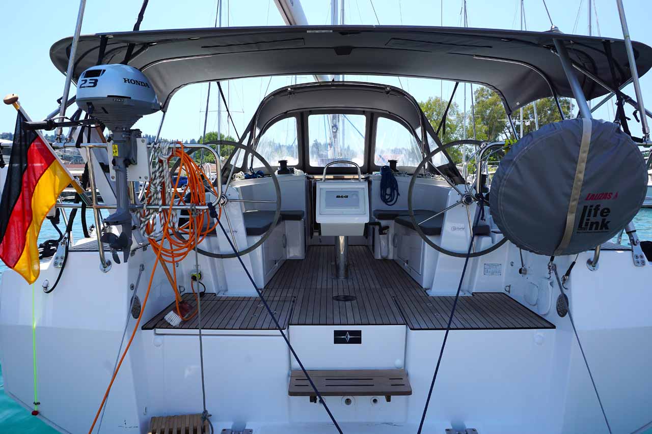 Bavaria C38 — photo 7