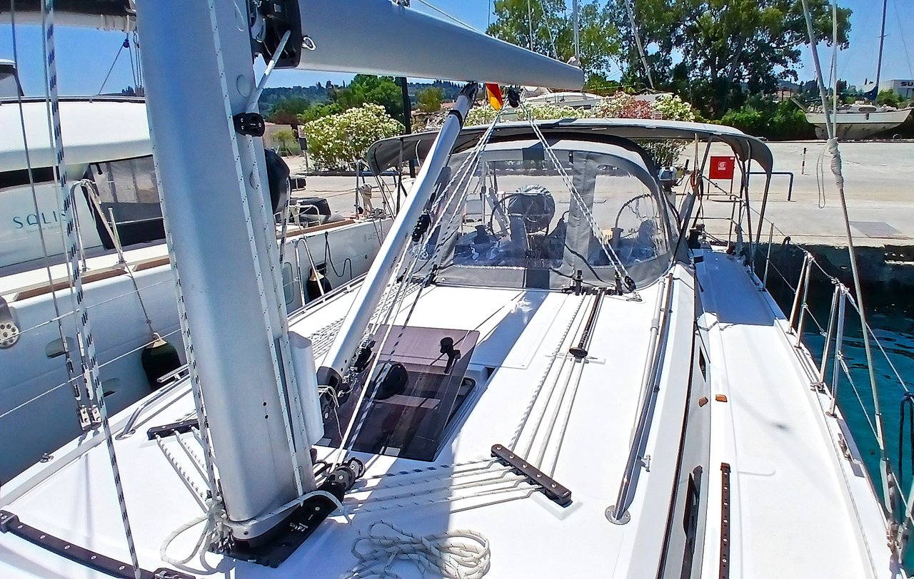 Bavaria C38 — photo 5