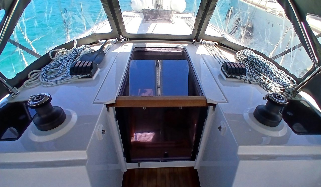 Bavaria C38 — photo 7