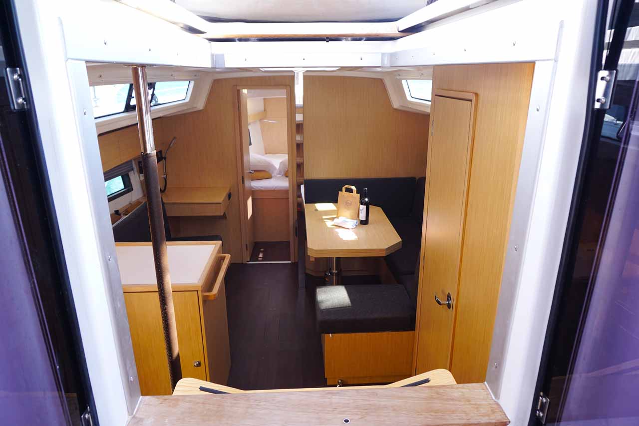 Bavaria C38 — photo 17