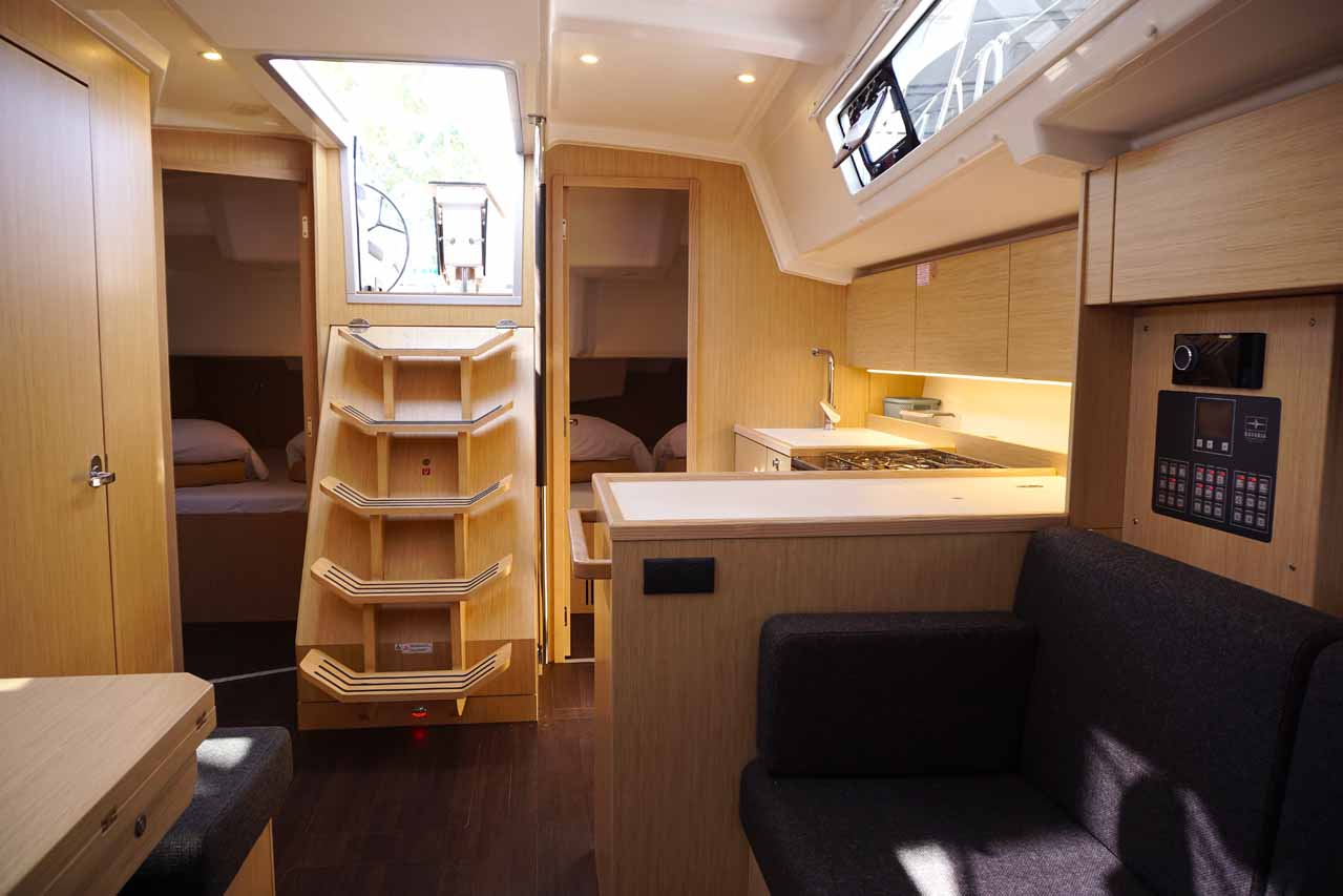 Bavaria C38 — photo 20