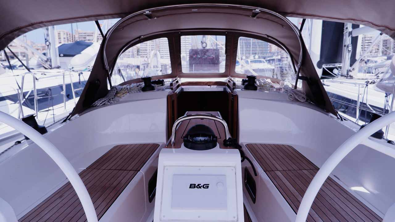 Bavaria Cruiser 37 - 3 cab. — photo 6
