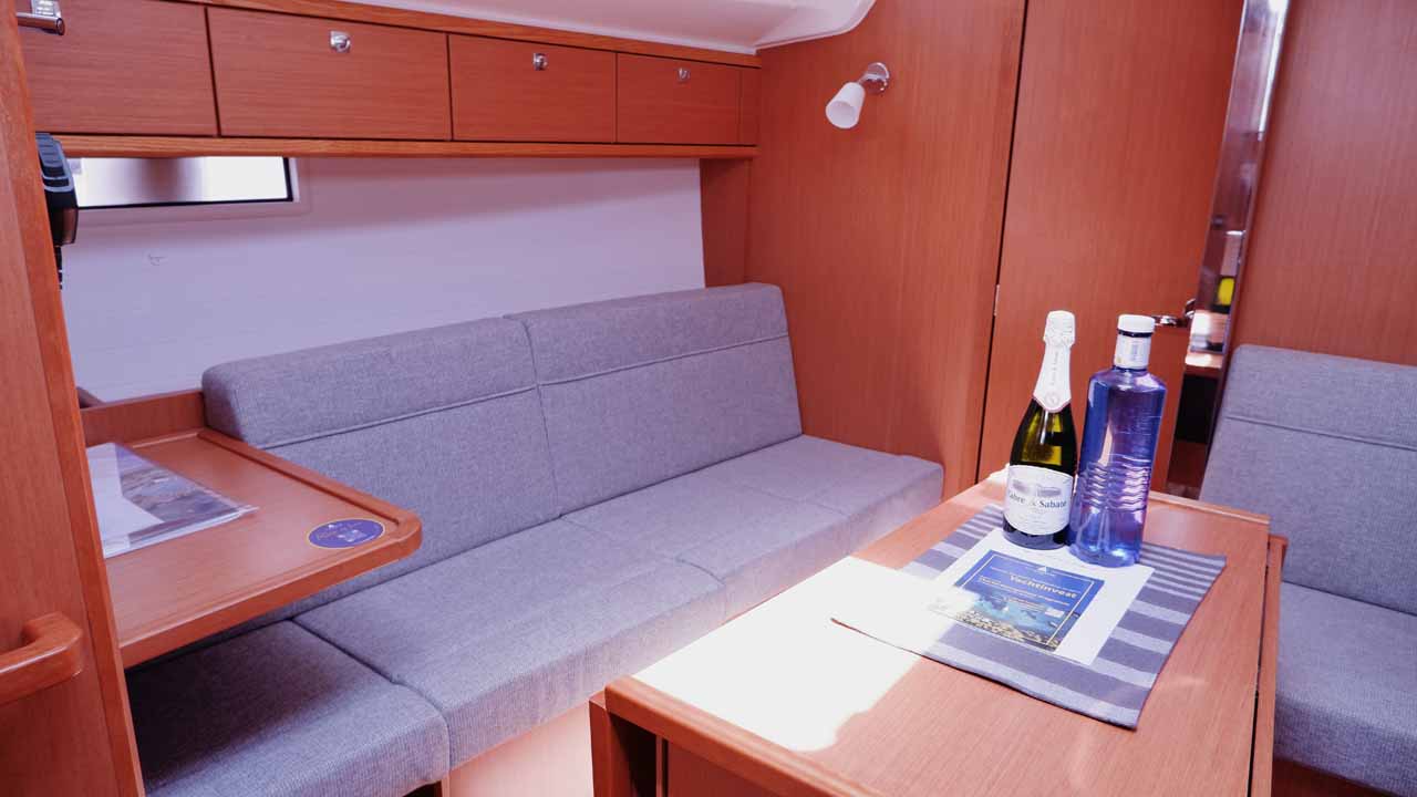 Bavaria Cruiser 37 - 3 cab. — photo 9