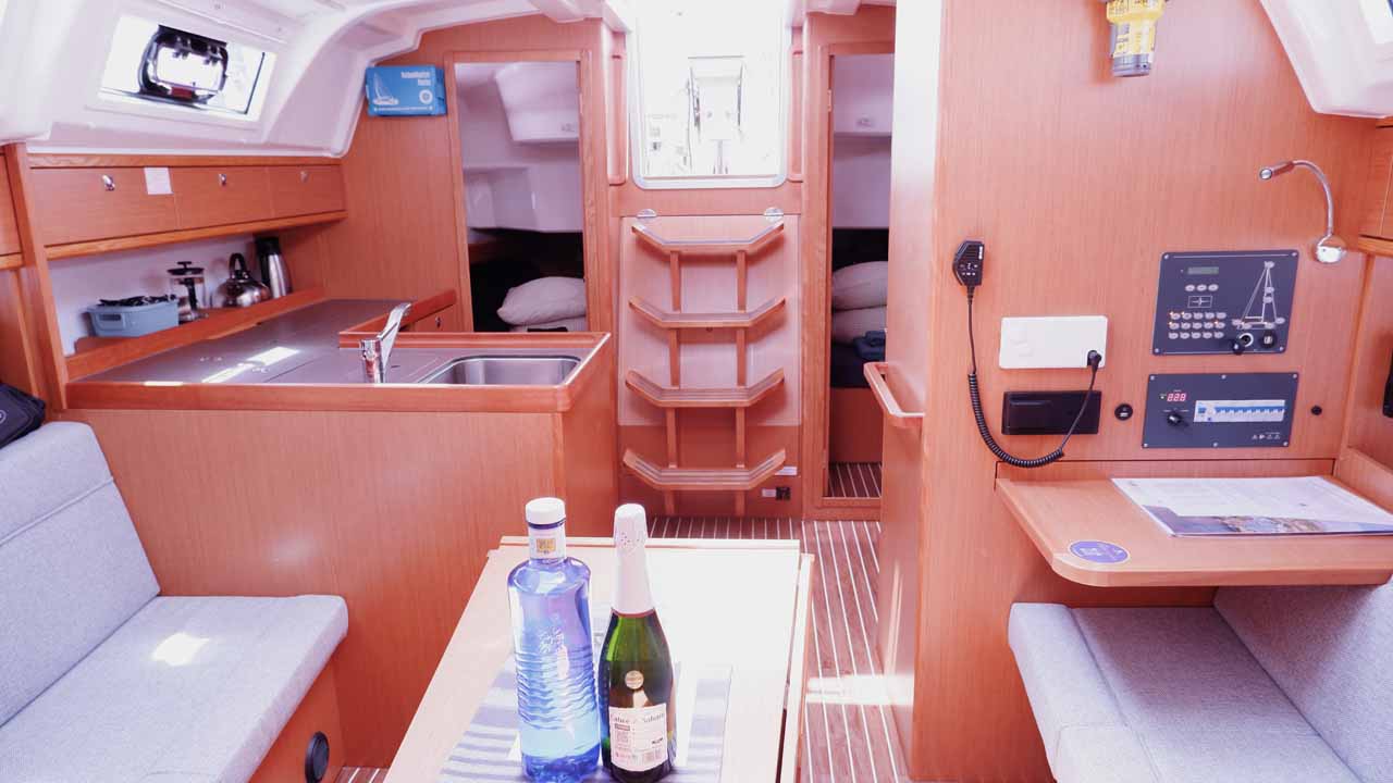 Bavaria Cruiser 37 - 3 cab. — photo 10