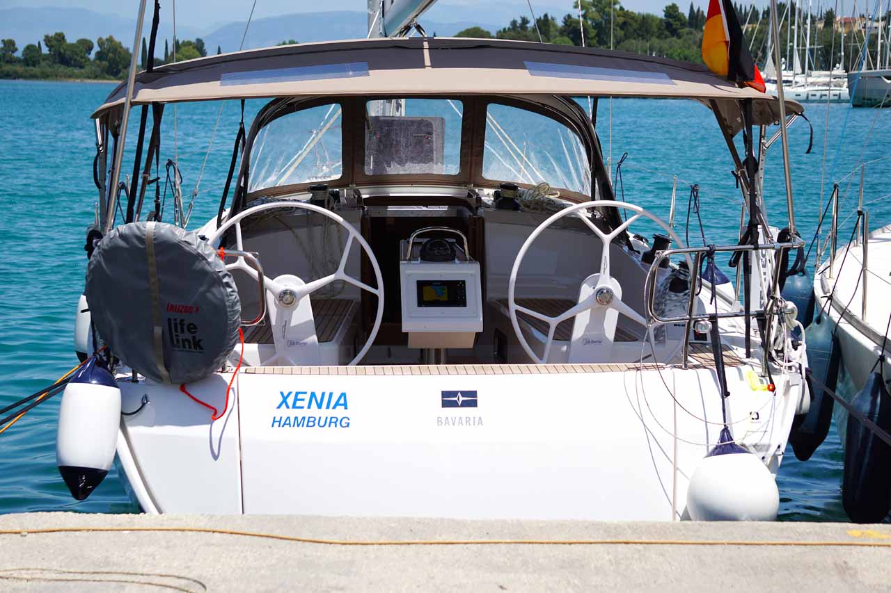 Bavaria Cruiser 37 - 3 cab. — photo 1