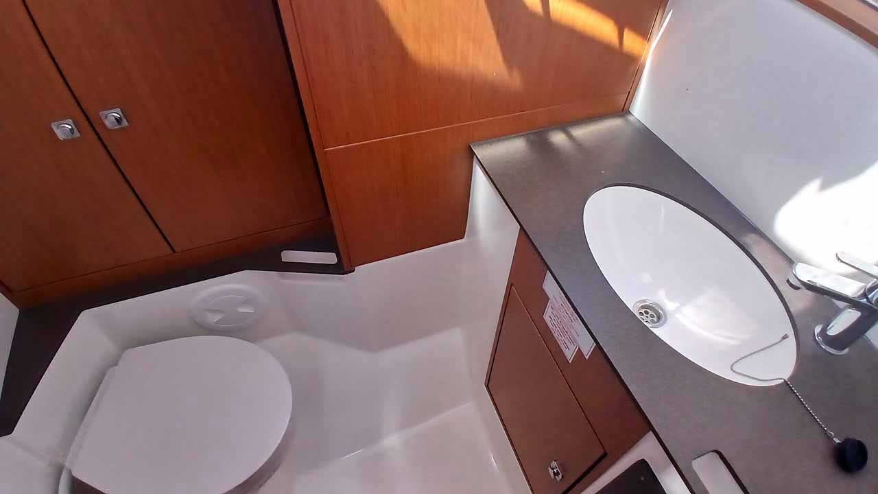 Bavaria Cruiser 37 - 3 cab. — photo 15