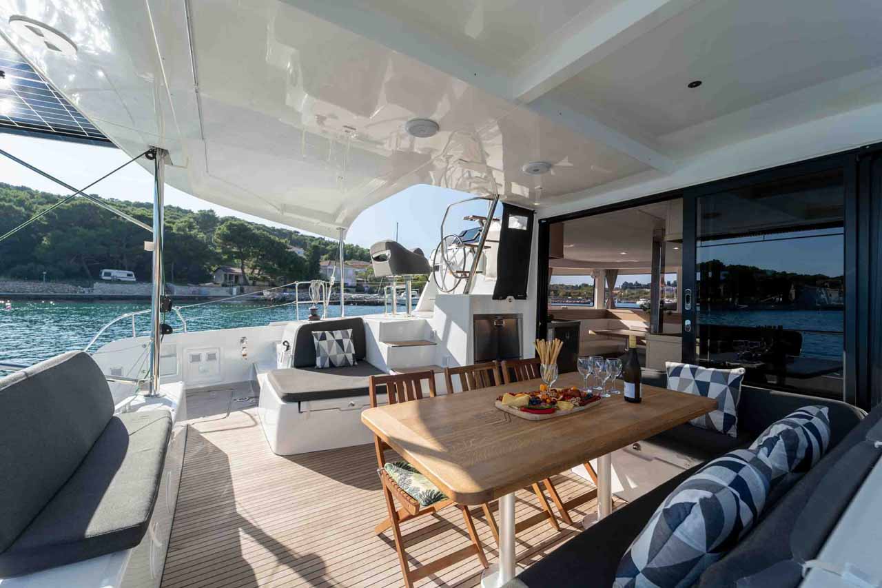 Lagoon 42 - 4 + 2 cab. — photo 10