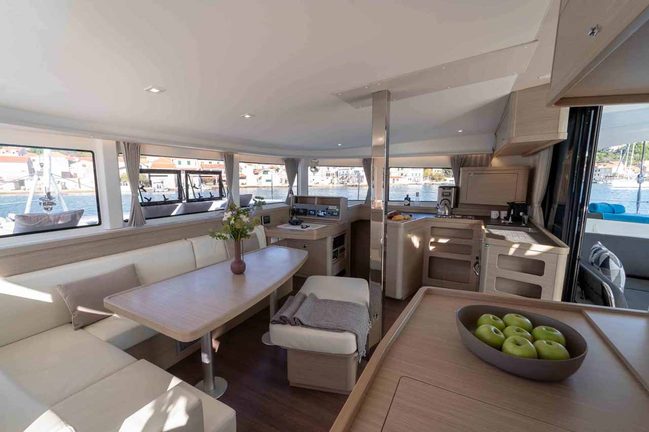 Lagoon 42 - 4 + 2 cab. — photo 20