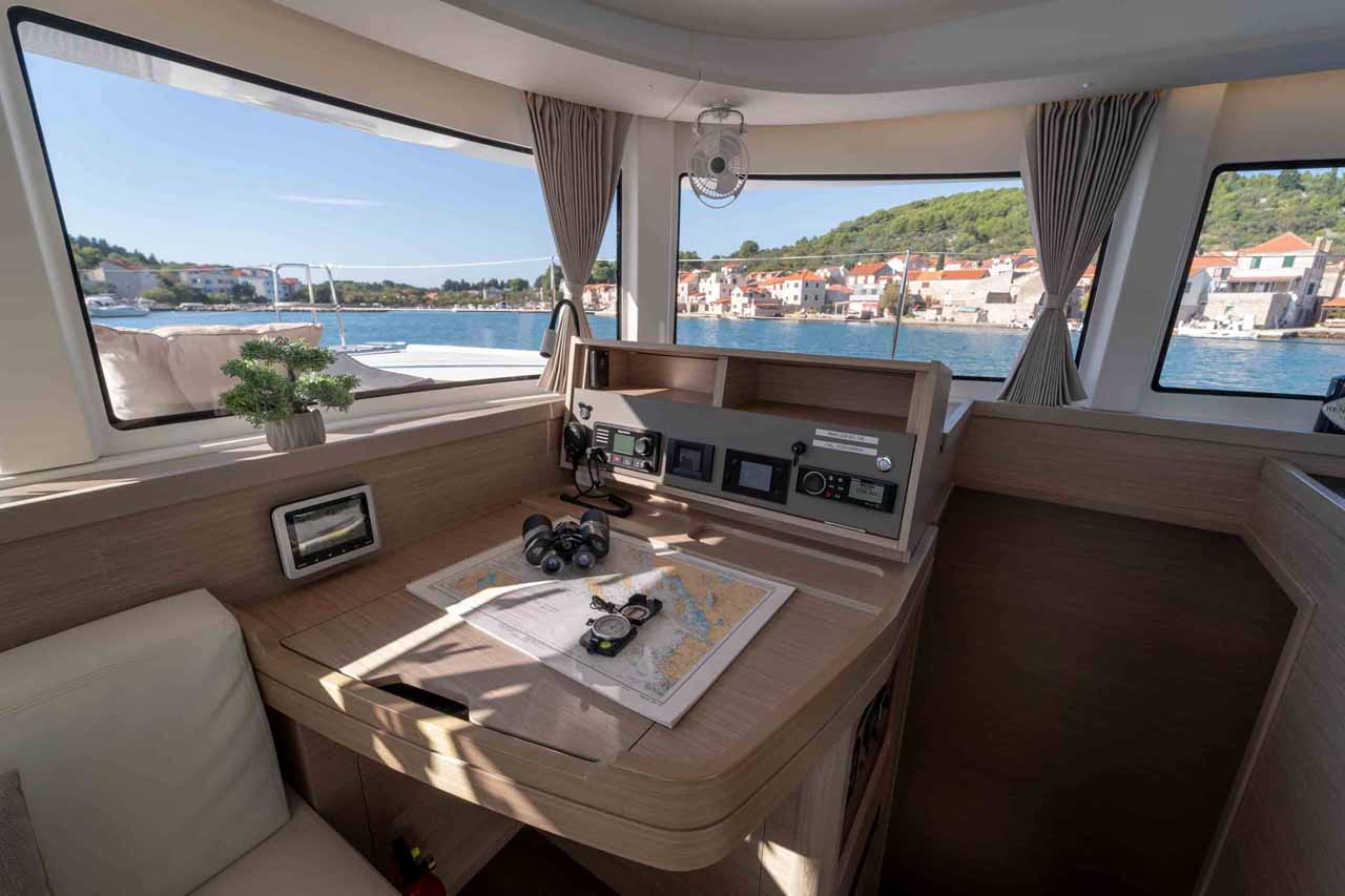 Lagoon 42 - 4 + 2 cab. — photo 24