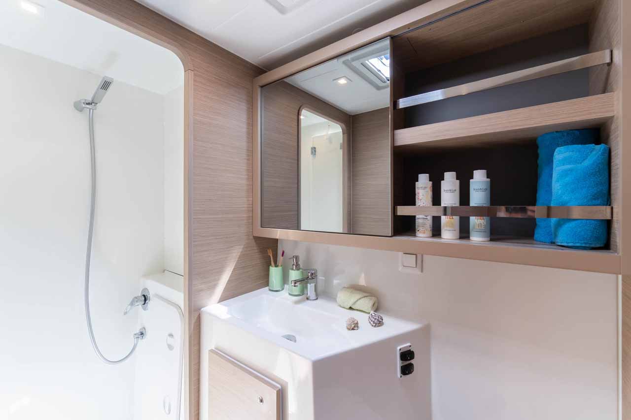 Lagoon 42 - 4 + 2 cab. — photo 28