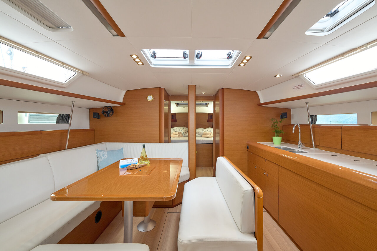 Sun Odyssey 479 - 4 cab. — photo 13