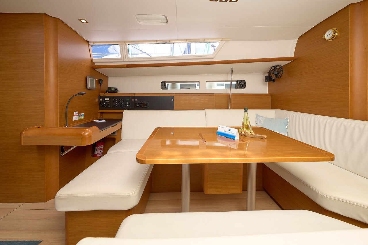 Sun Odyssey 479 - 4 cab. — photo 15