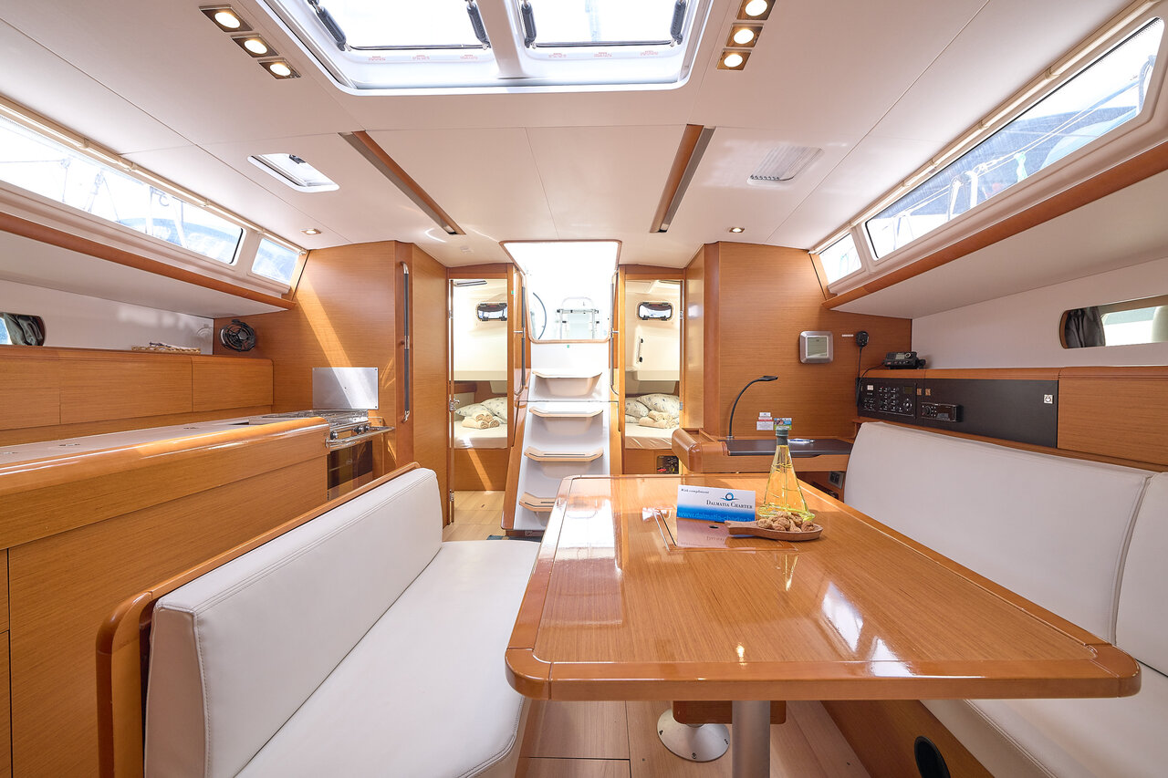 Sun Odyssey 479 - 4 cab. — photo 17