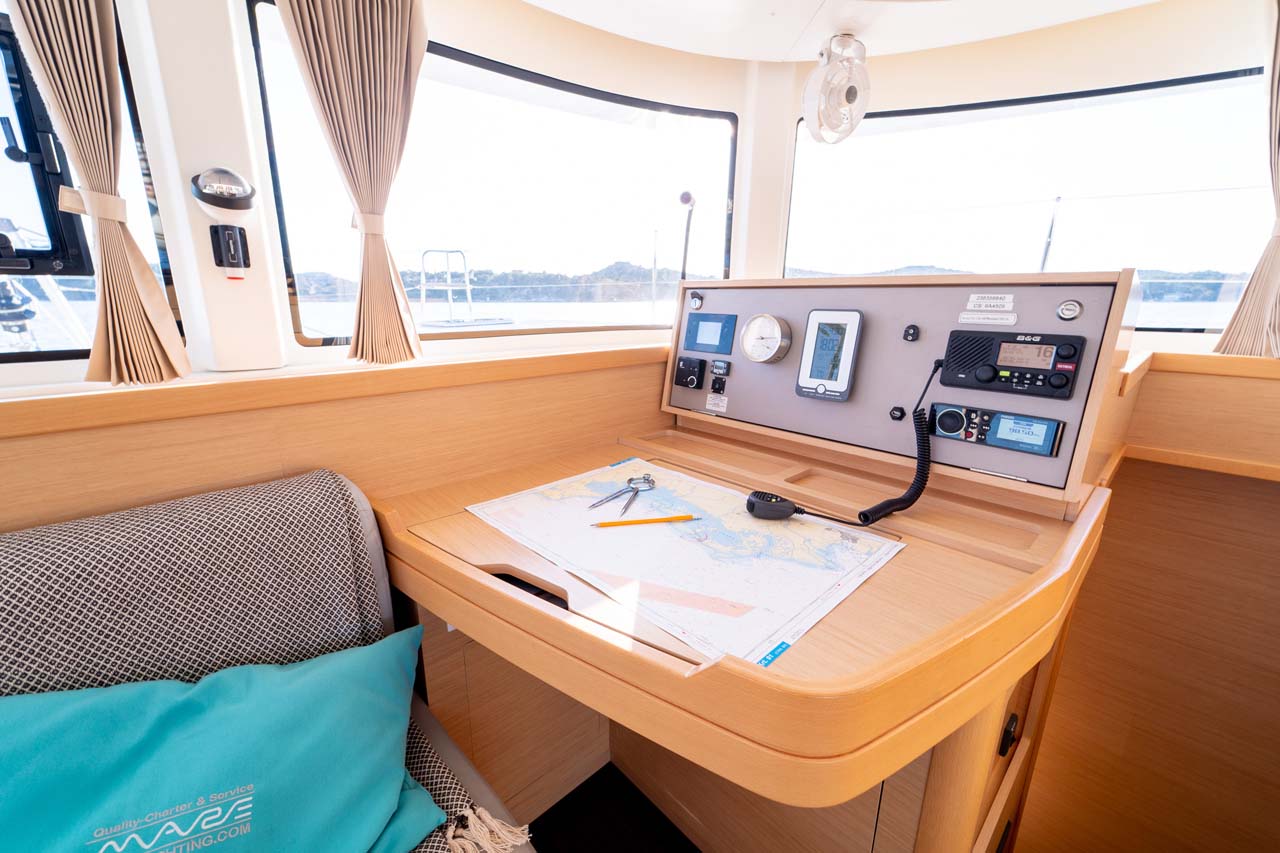Lagoon 42 - 4 + 2 cab. — photo 12