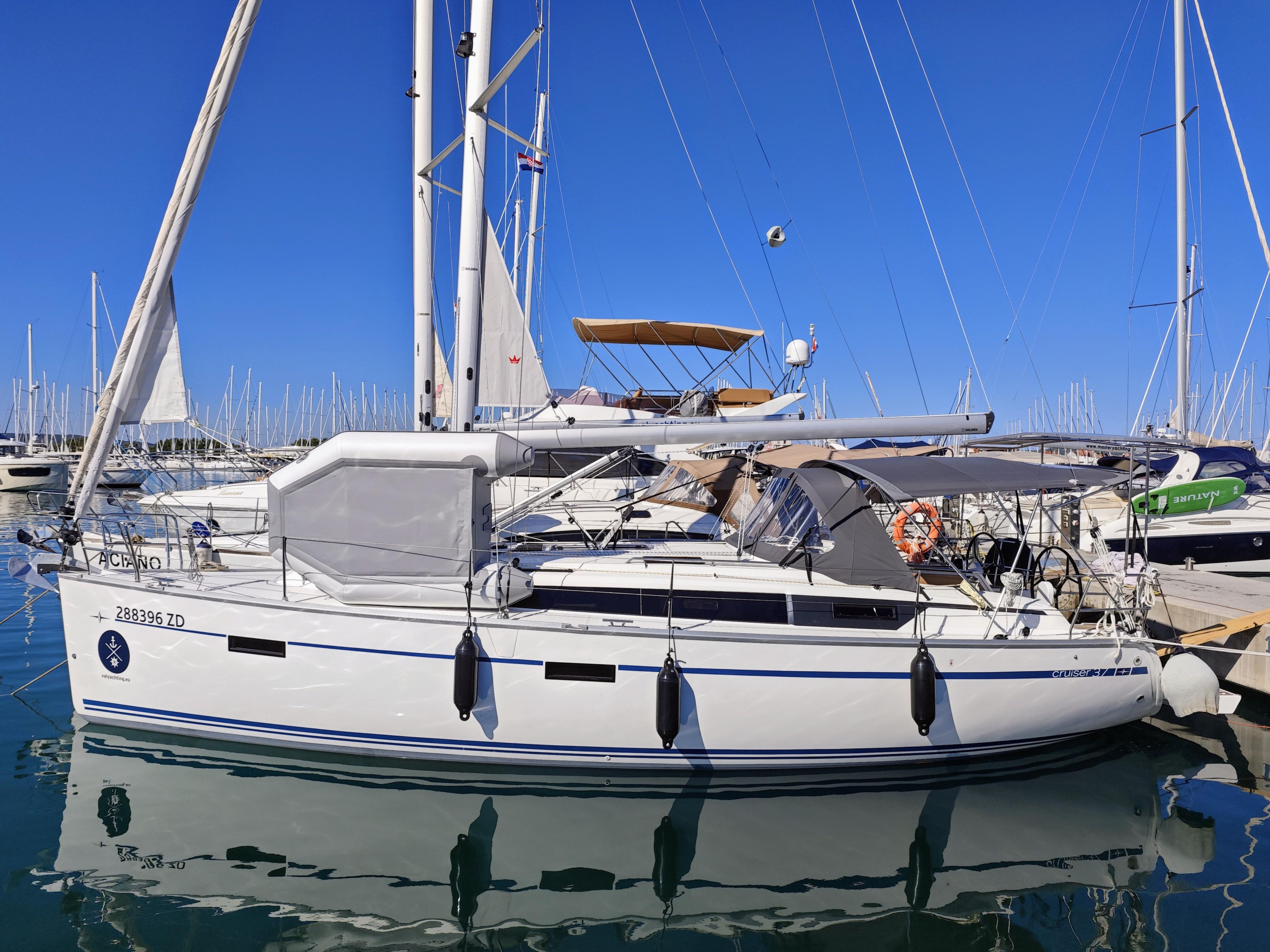Bavaria Cruiser 37 - 3 cab. — photo 4