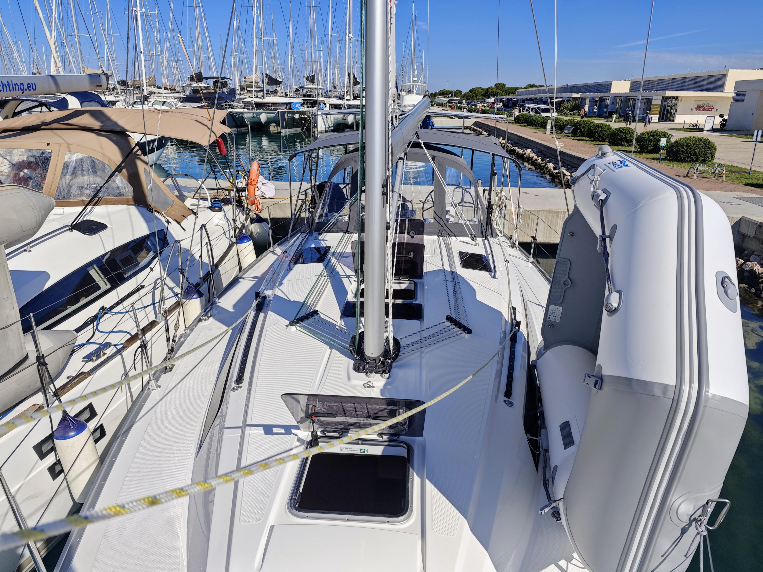 Bavaria Cruiser 37 - 3 cab. — photo 6