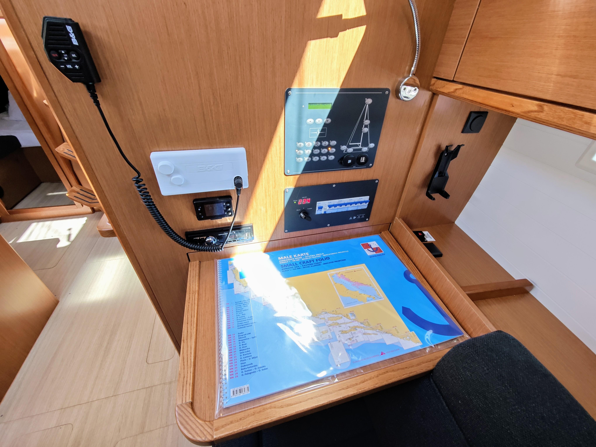 Bavaria Cruiser 37 - 3 cab. — photo 9