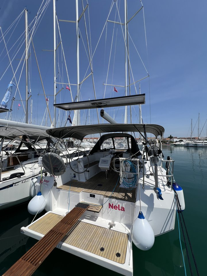Bavaria C38 — photo 1