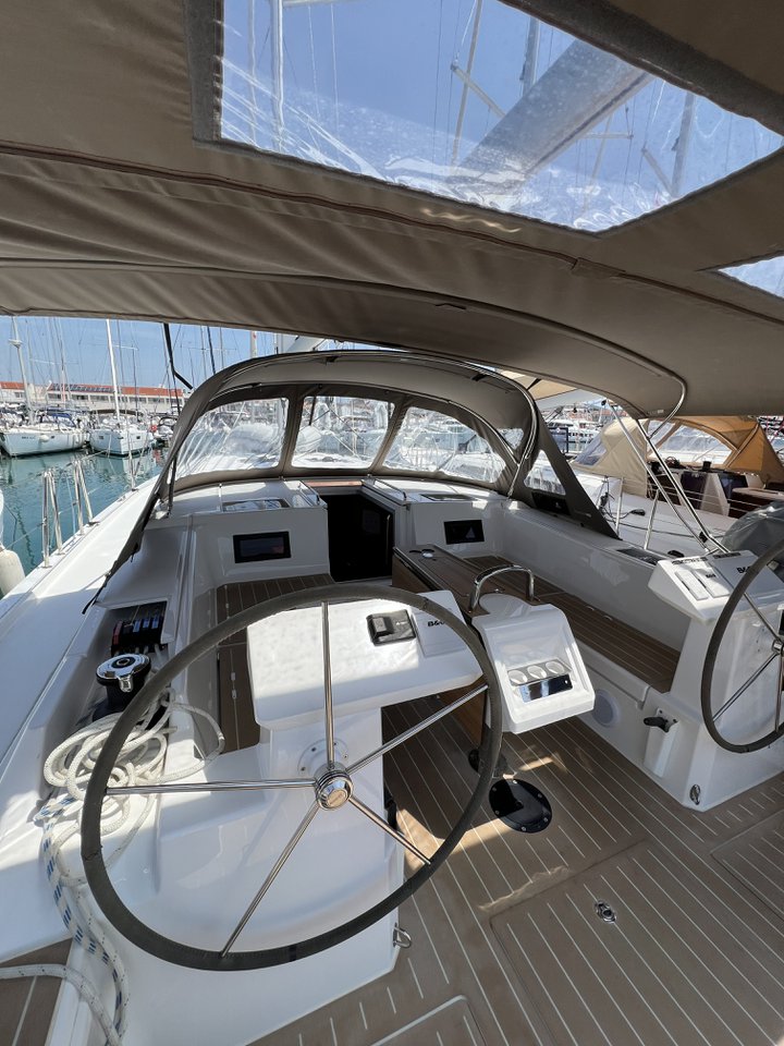 Bavaria C45 - 4 cab. — photo 5