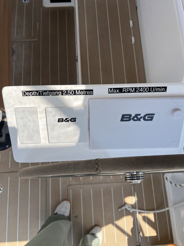 Bavaria C45 - 4 cab. — photo 19