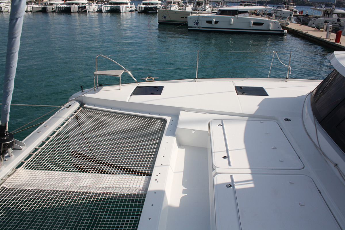 Fountaine Pajot Astrea 42 — photo 9