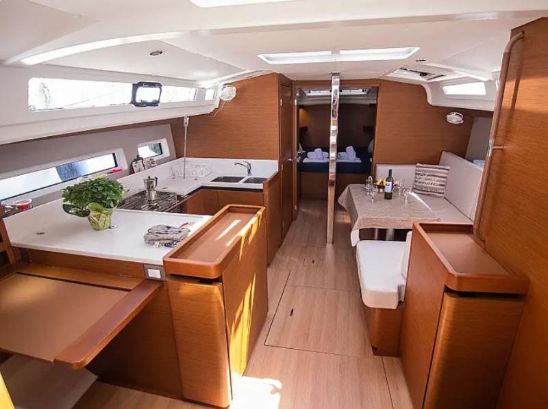 Sun Odyssey 440 - 4 cab. — photo 5