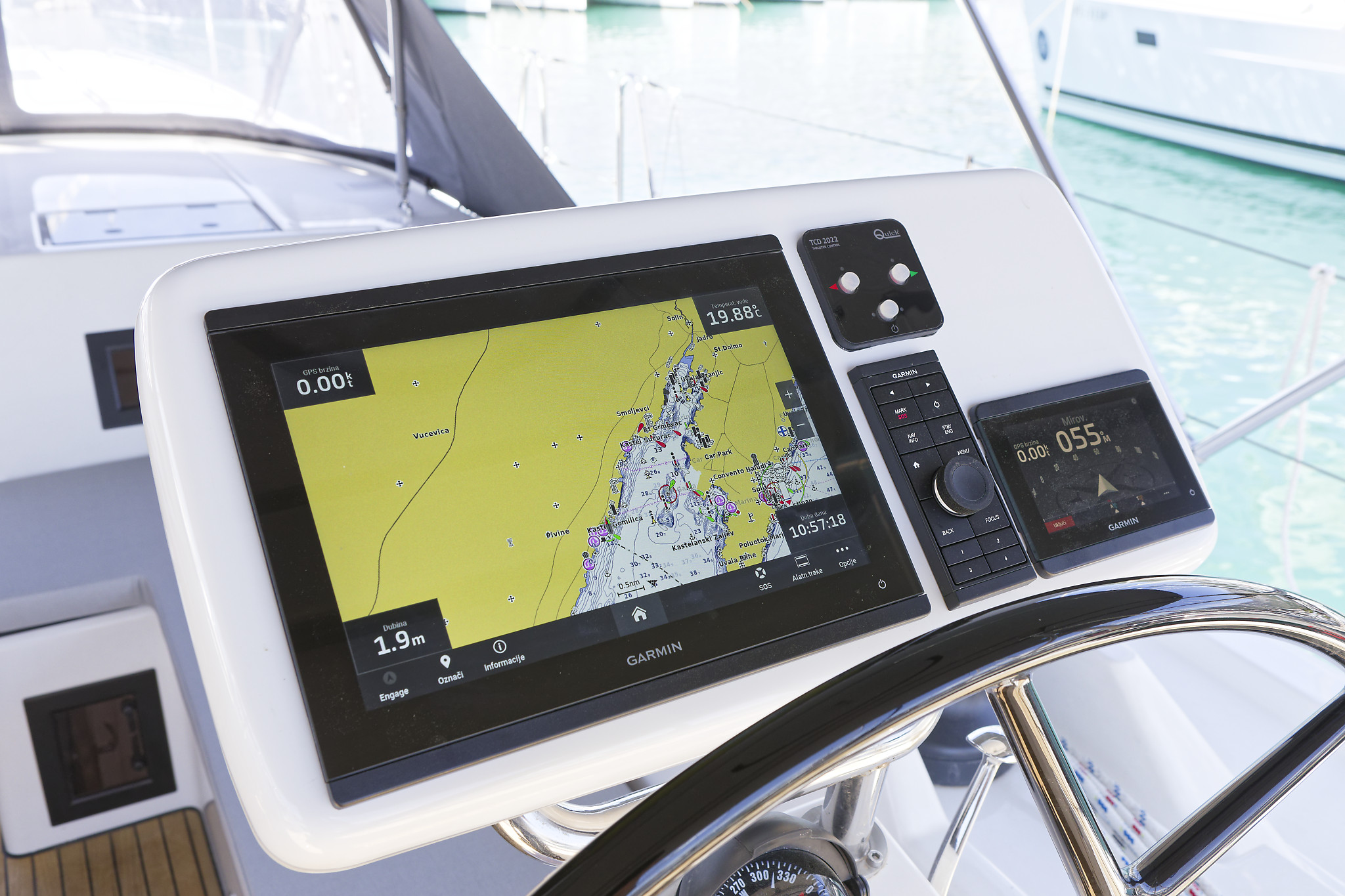 Bavaria C45 - 4 cab. — photo 7