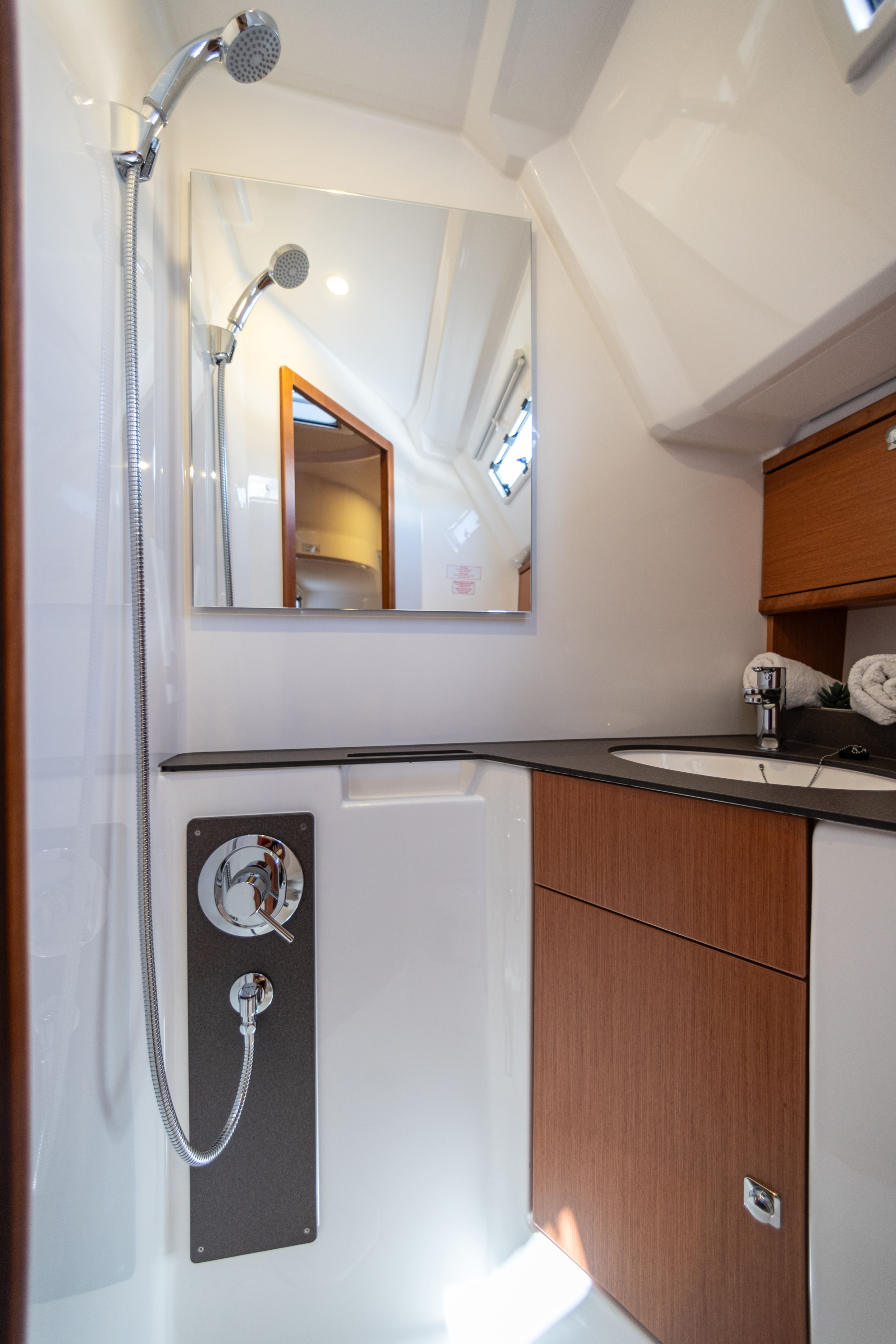Bavaria Cruiser 46 - 4 cab. — photo 24