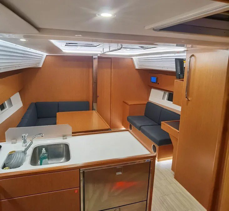 Bavaria C45 - 3 cab. — photo 19