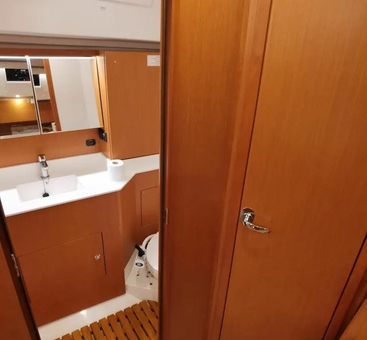 Bavaria C45 - 3 cab. — photo 29