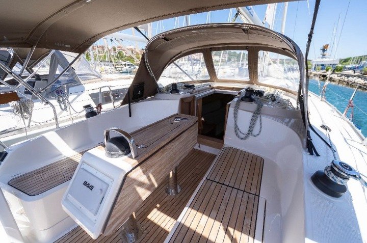 Bavaria Cruiser 37 - 2 cab. — photo 4