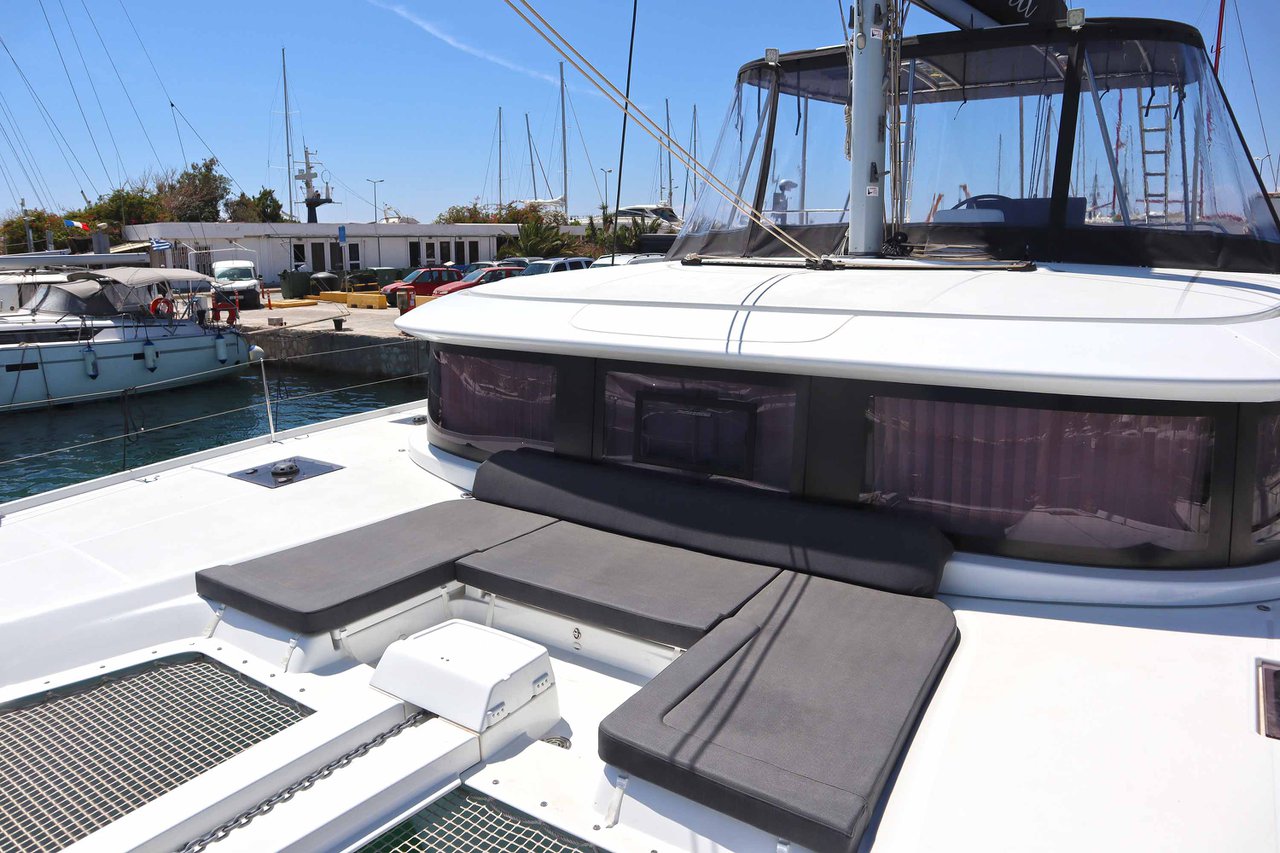Lagoon 46 Fly — photo 9