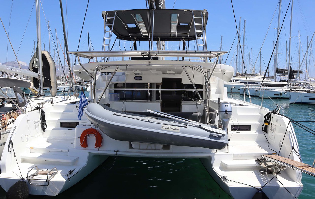 Lagoon 46 Fly — photo 1