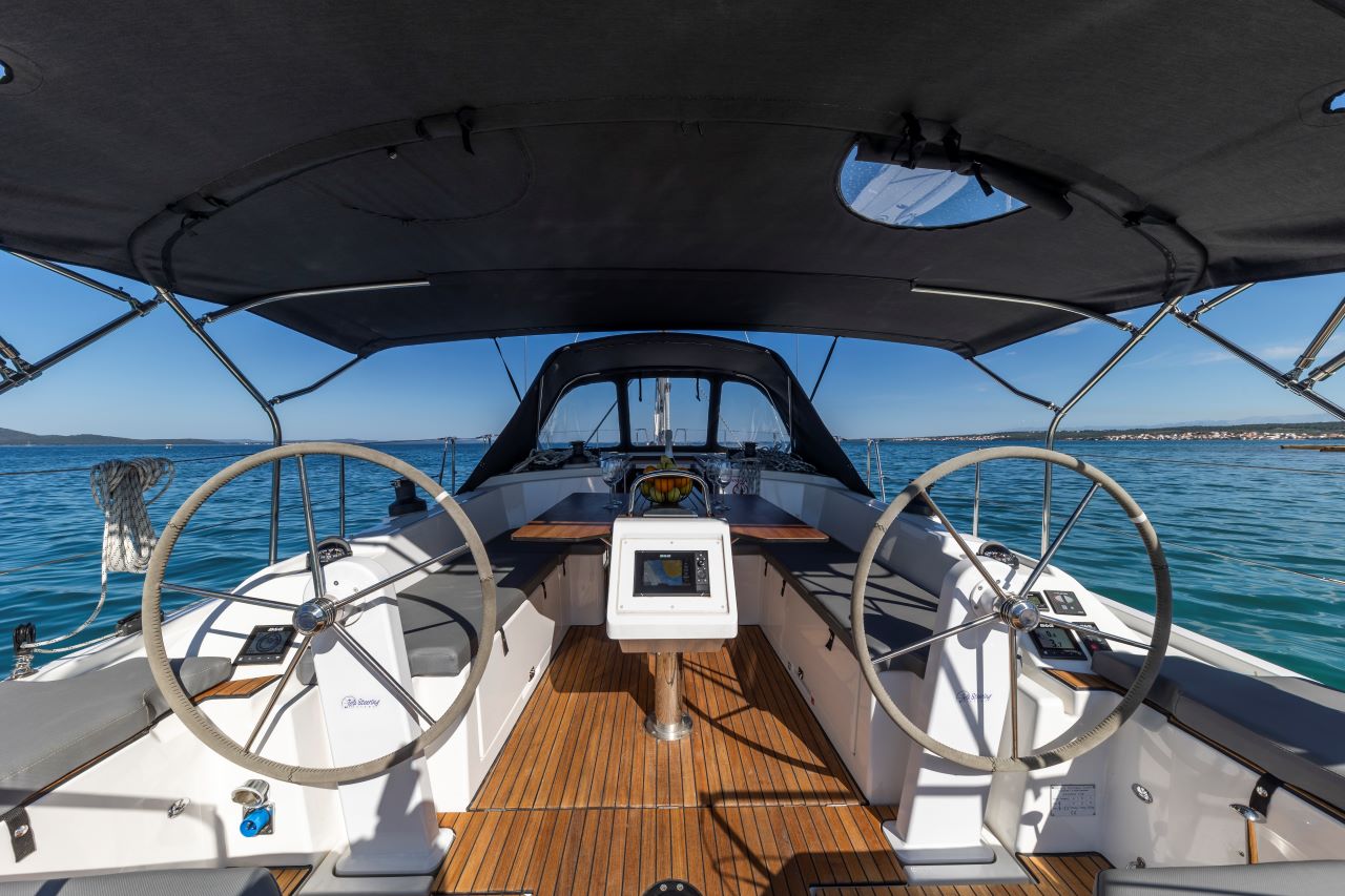 Bavaria C38 — photo 7