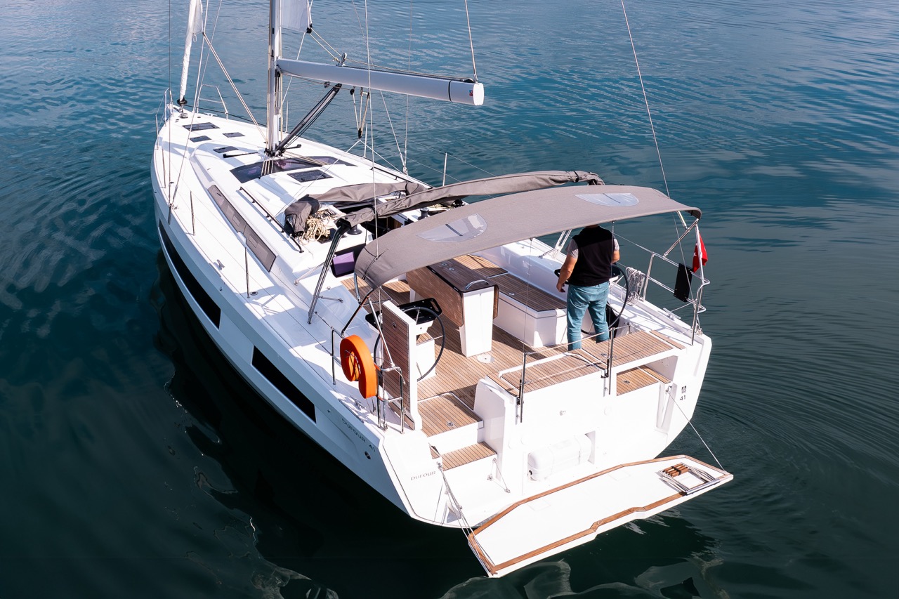 Dufour 41 - 3 cab. — photo 7