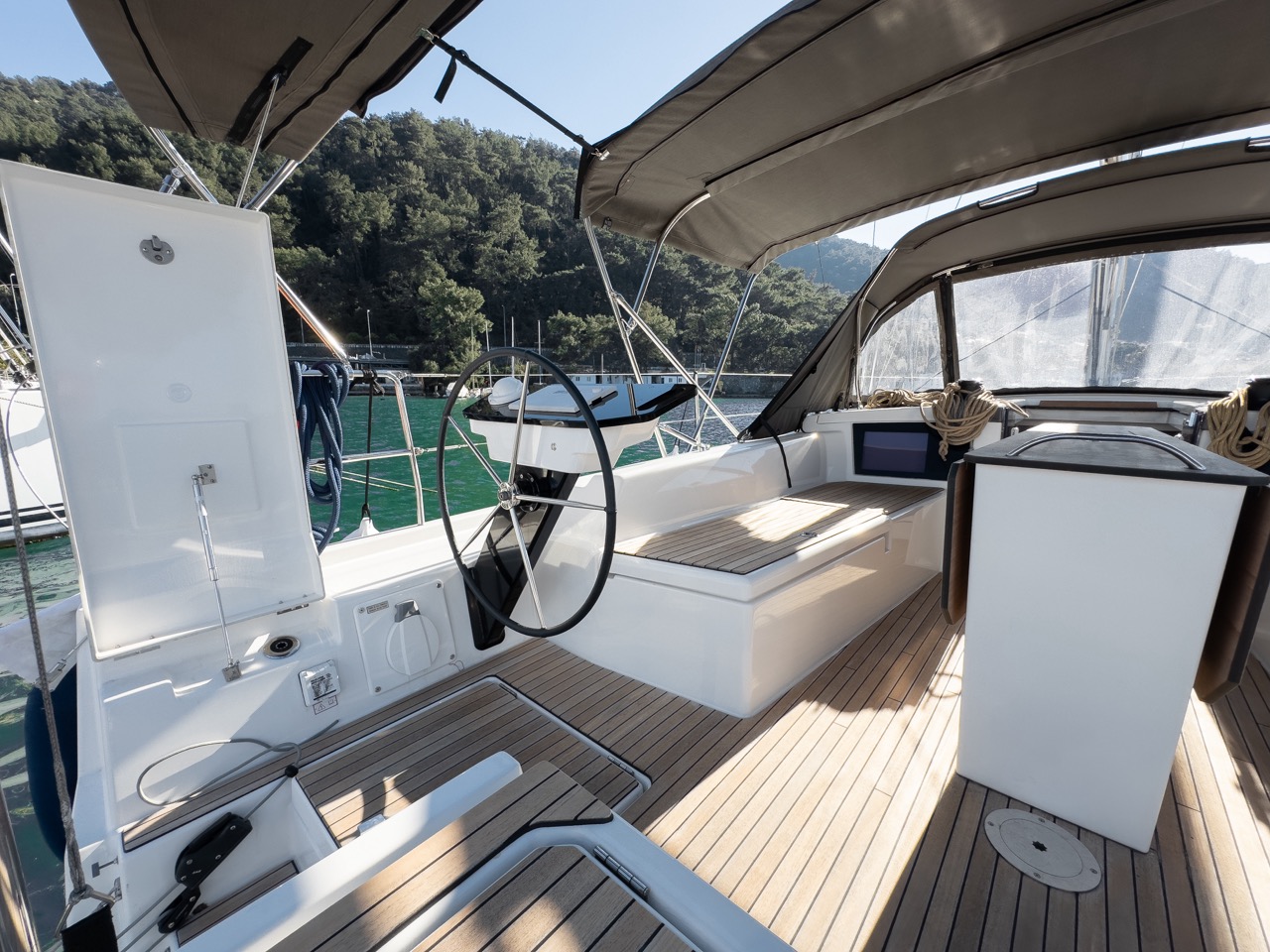 Dufour 41 - 3 cab. — photo 14
