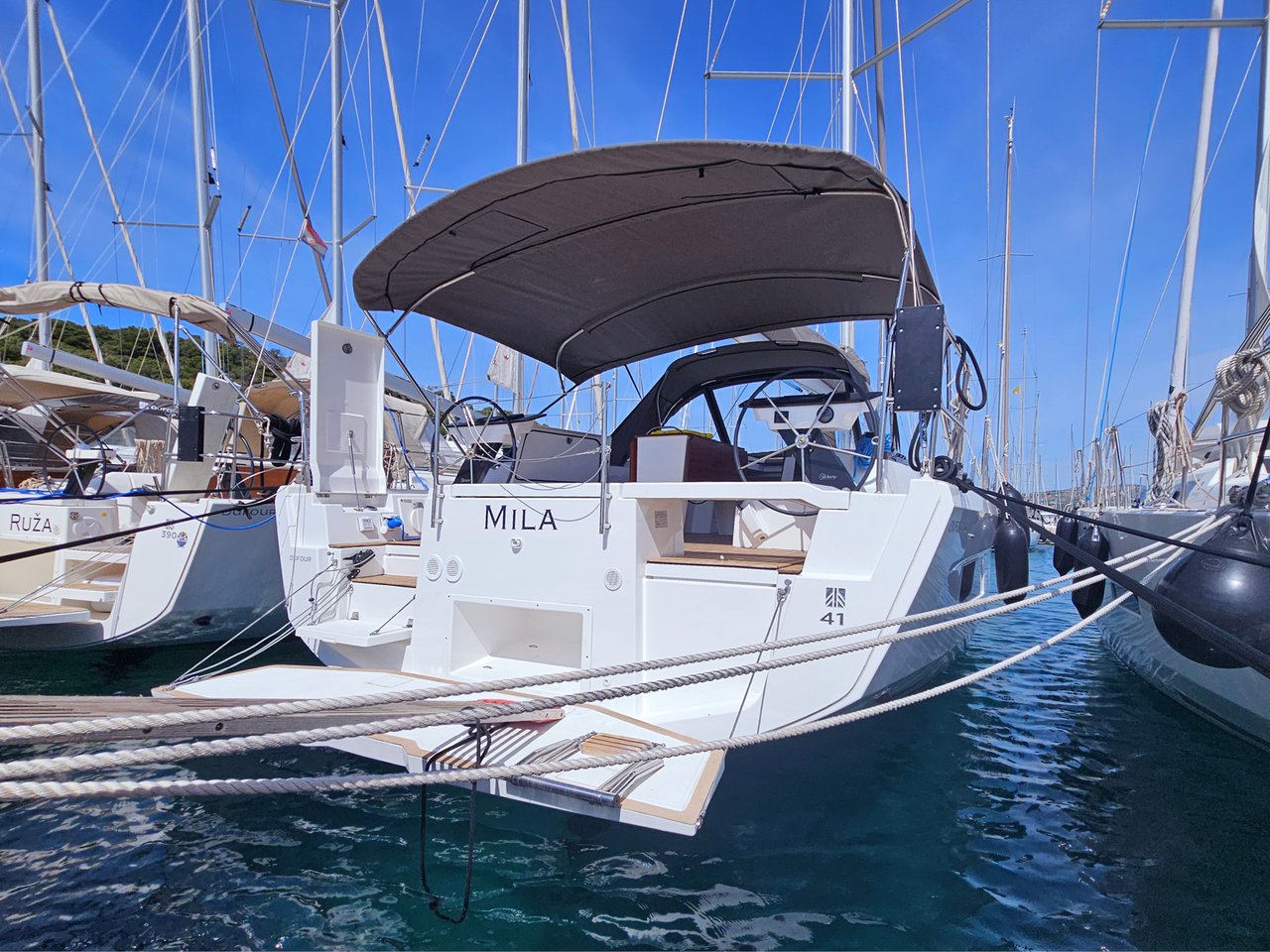 Dufour 41 - 3 cab. — photo 1