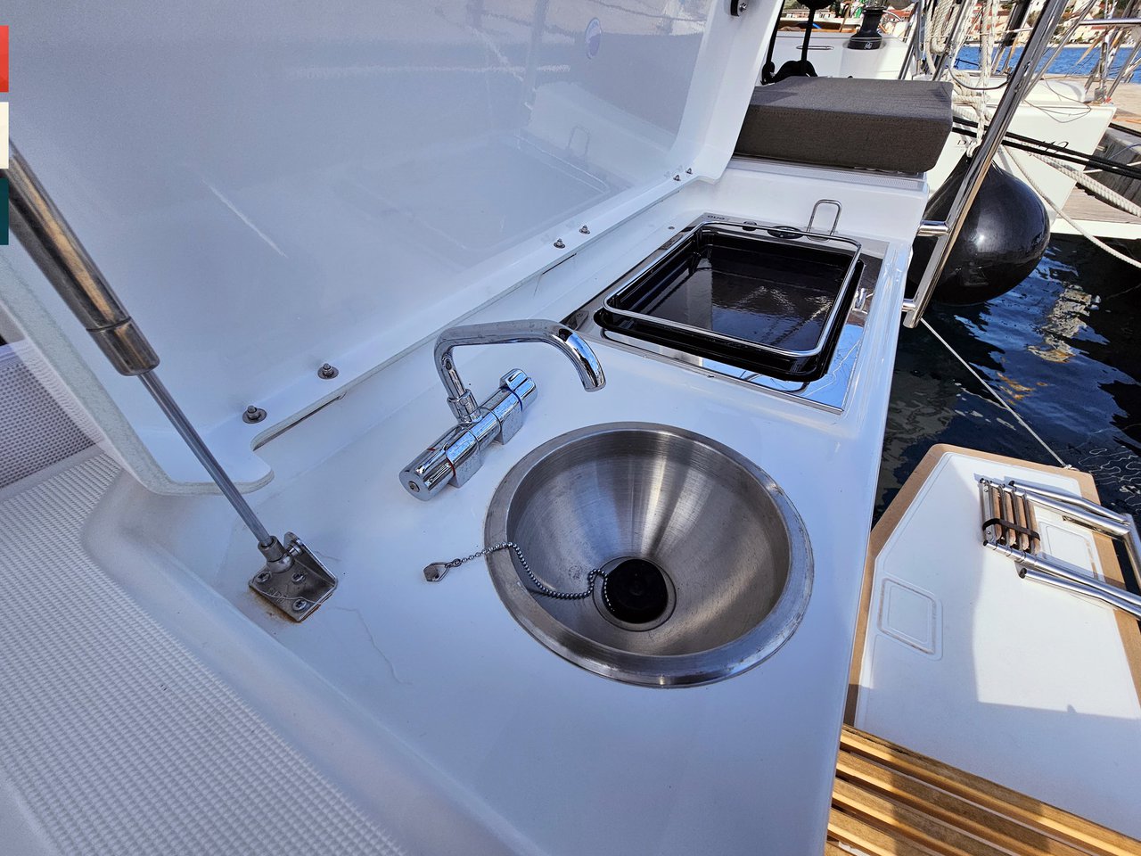 Dufour 41 - 3 cab. — photo 4