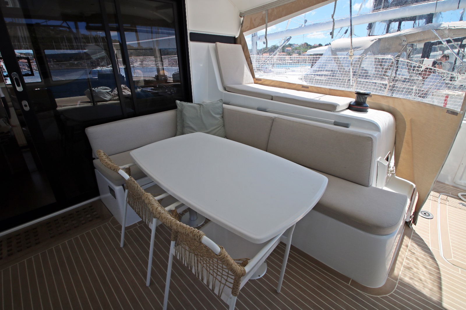Lagoon 42 OW — photo 16