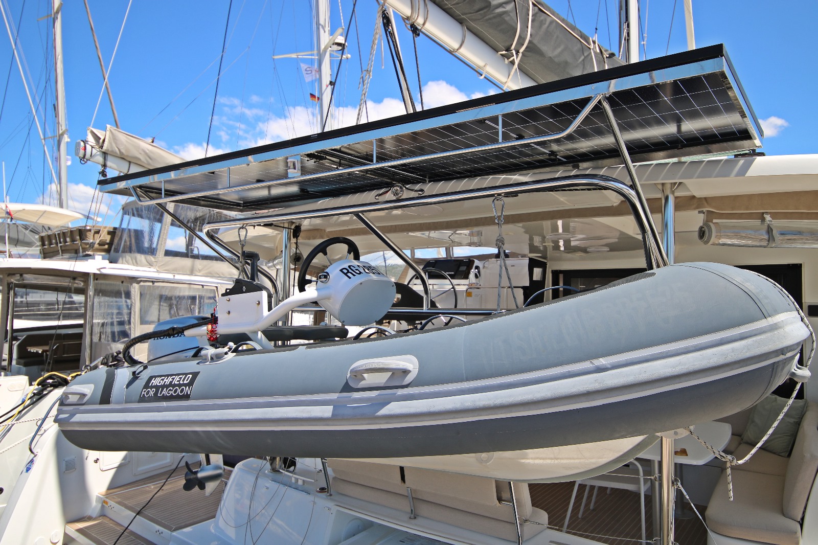 Lagoon 42 OW — photo 20