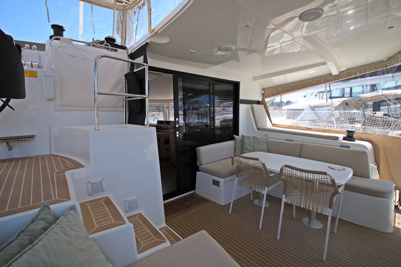 Lagoon 42 OW — photo 21
