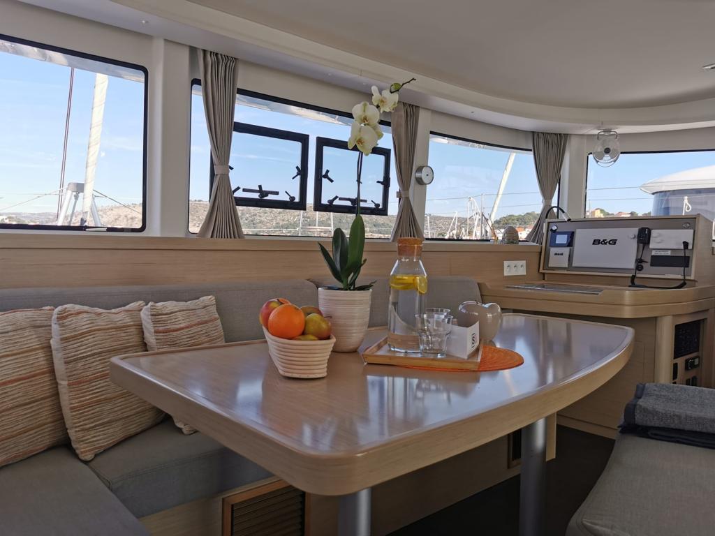 Lagoon 42 OW — photo 23