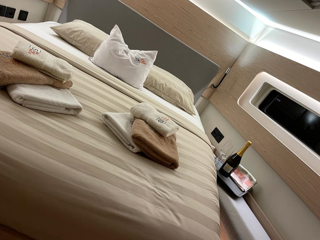 Oceanis Yacht 54 — photo 27