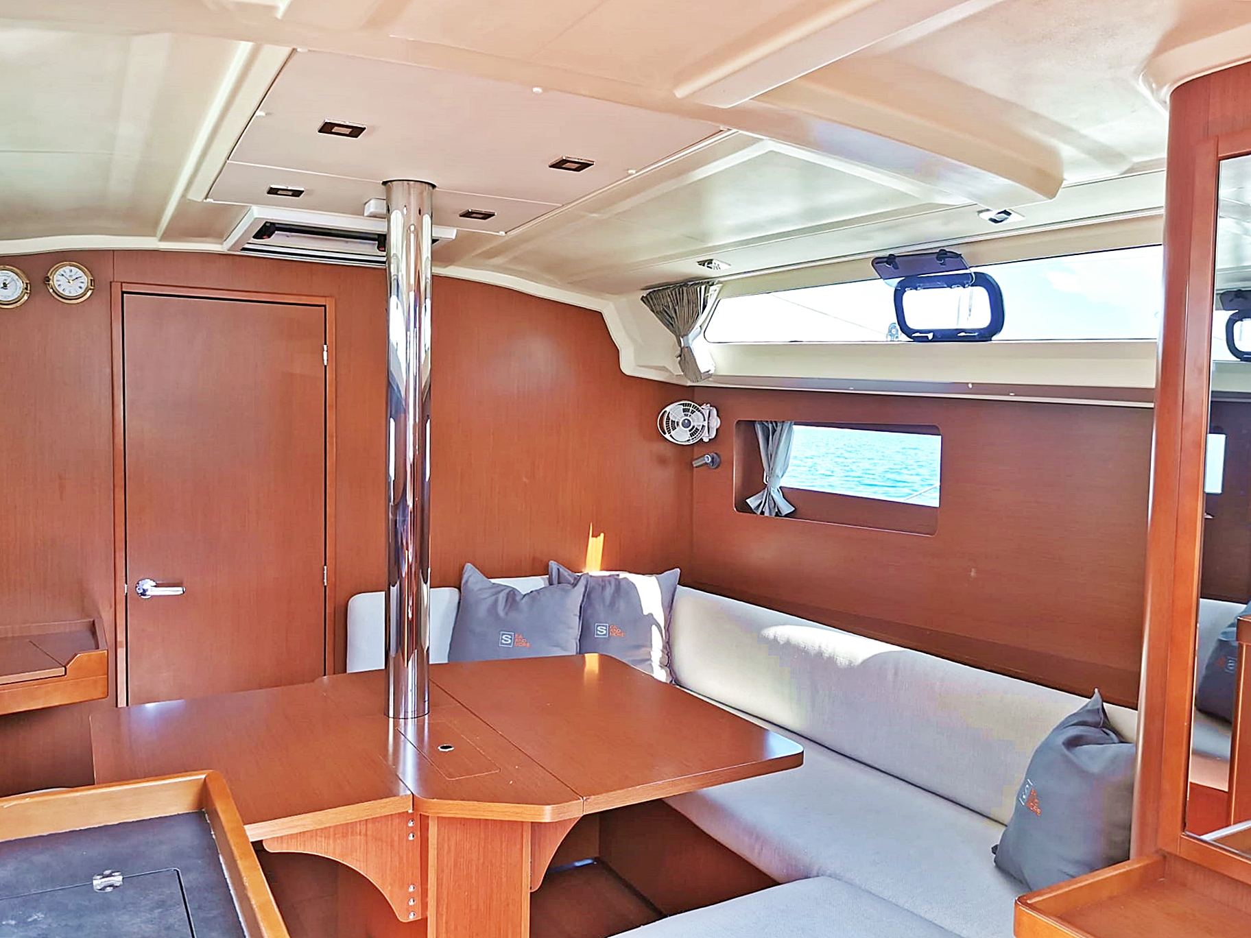 Oceanis 41.1 — photo 13