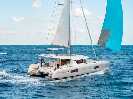 Lagoon 42 - 3 + 1 cab. — photo 20