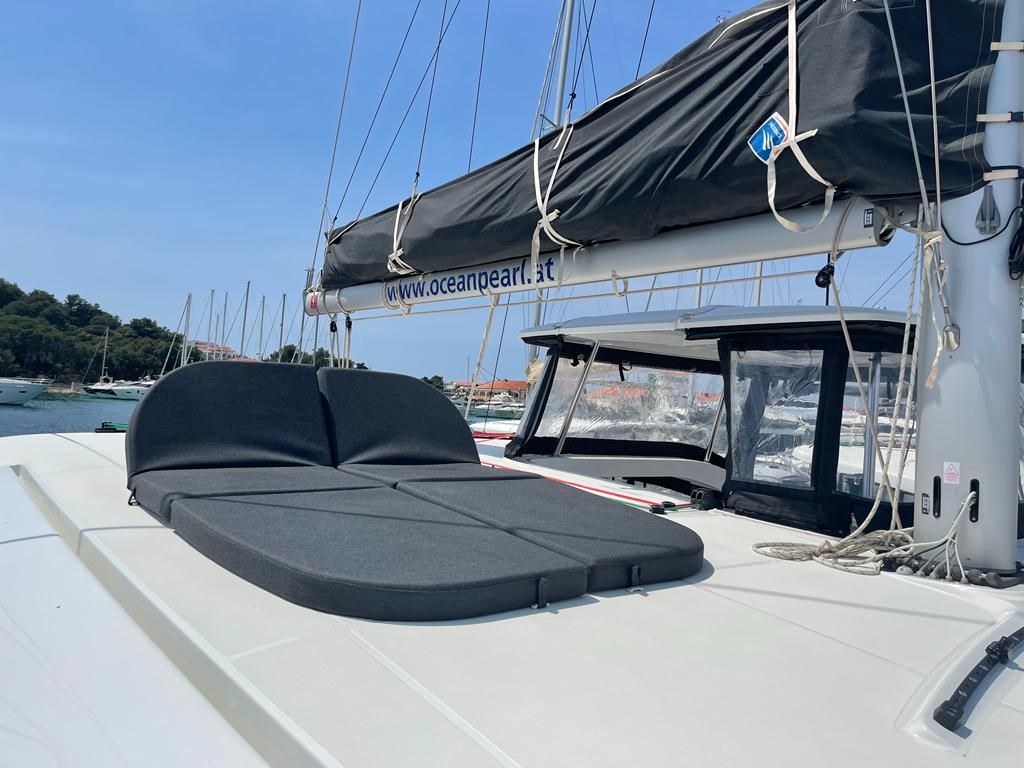 Lagoon 42 - 3 + 1 cab. — photo 27