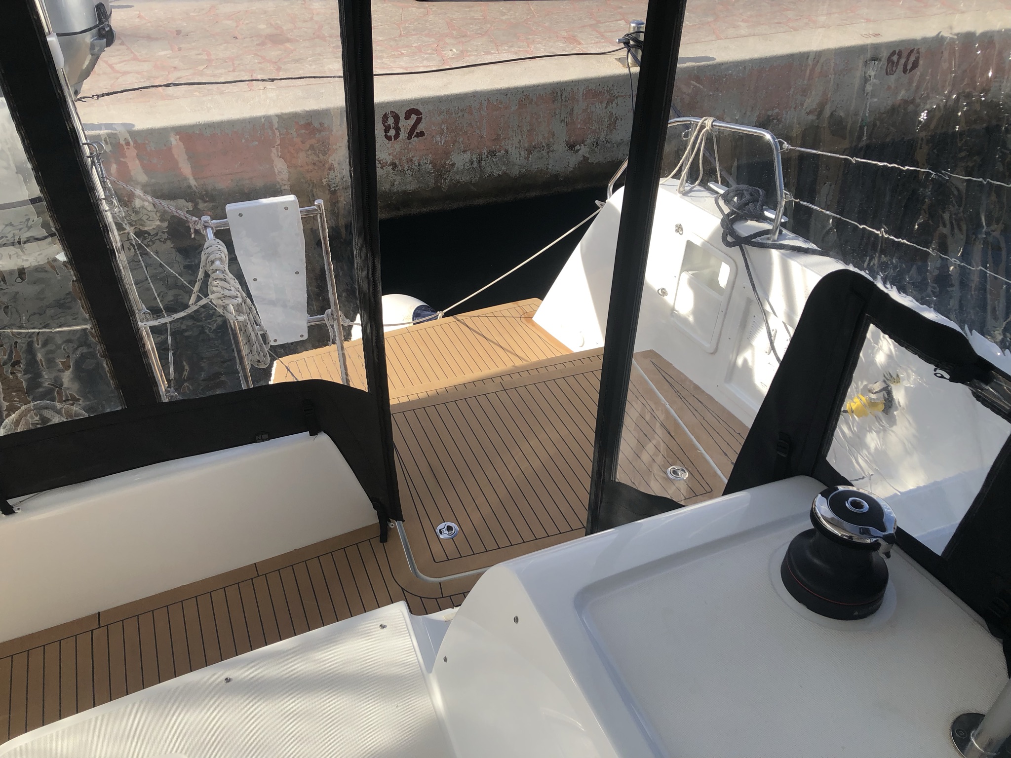 Lagoon 42 - 3 + 1 cab. — photo 29